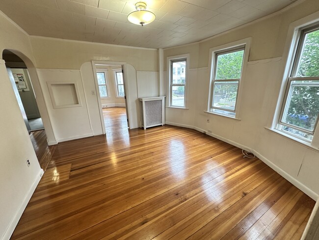 Building Photo - 69 Conwell Ave