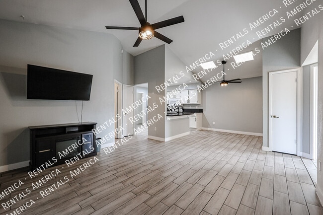 Foto del edificio - 1631 E Javelina Cir