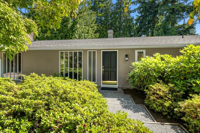 Foto del edificio - 4230 90th Ave SE