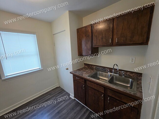 Foto del edificio - 2 bedroom 1 bathroom house in Gary
