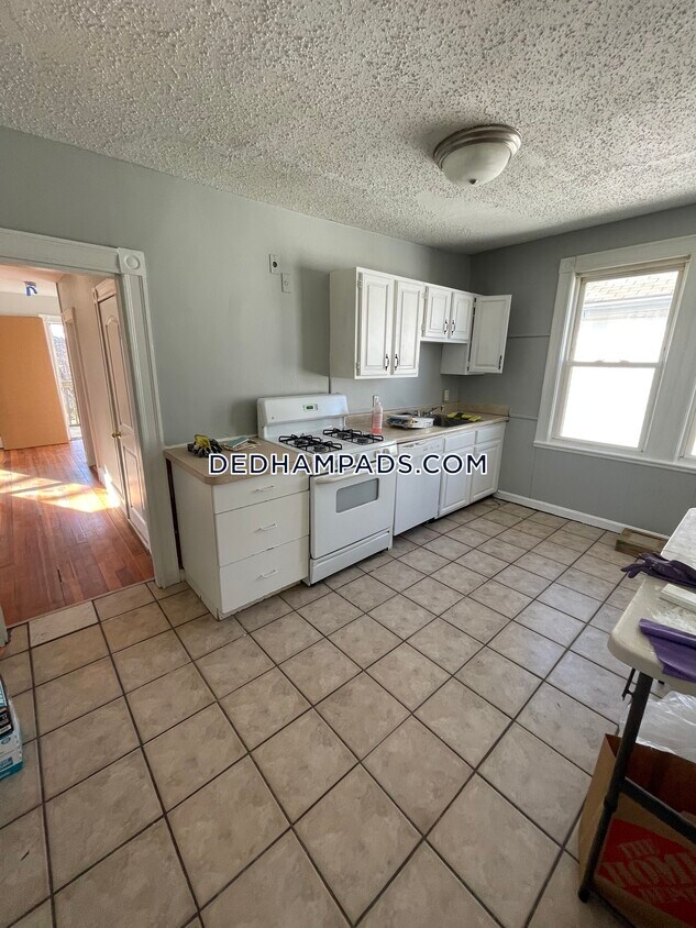 3 Denmark St Unit 2, Dedham, MA 02026 Room for Rent in Dedham, MA