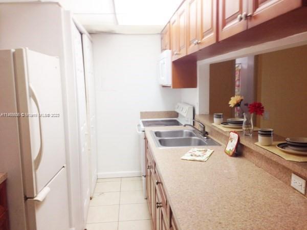 Foto del edificio - 4471 Treehouse Ln