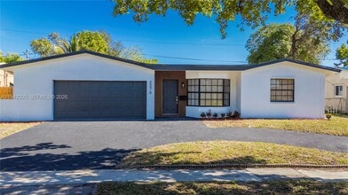 Building Photo - 2270 NW 32nd Terrace