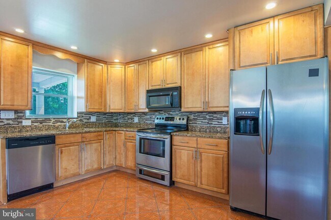 Foto del edificio - 9306 Westphalia Rd
