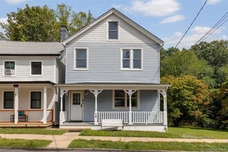 Building Photo - 15 E Clinton Ave
