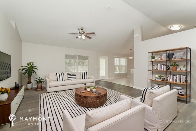 Foto del edificio - 6811 Krenson Oaks Cir