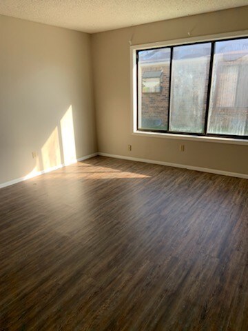 Foto del edificio - 610 N Richmond