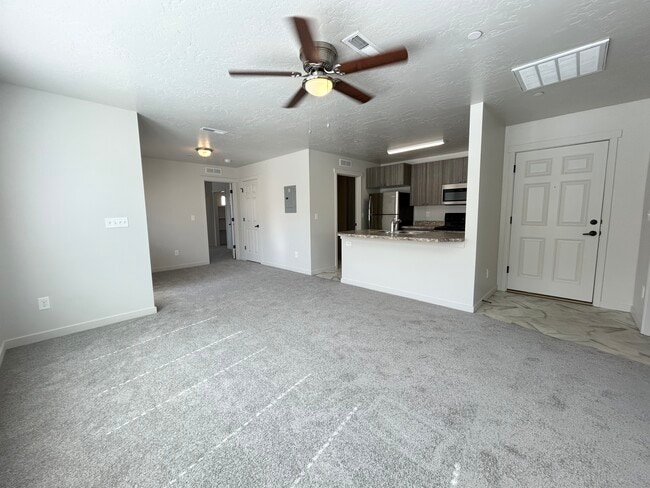 Building Photo - 4815 Continental Ln