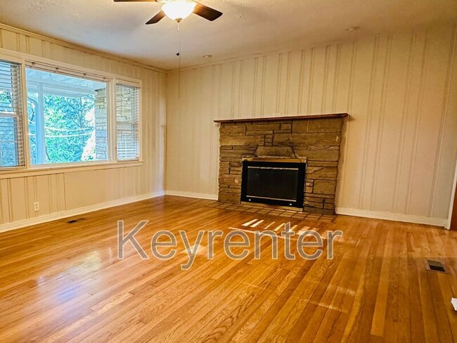 Foto del edificio - 1614 Shirley Way