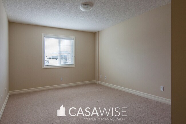 Building Photo - 6833 Cardinal Link SW