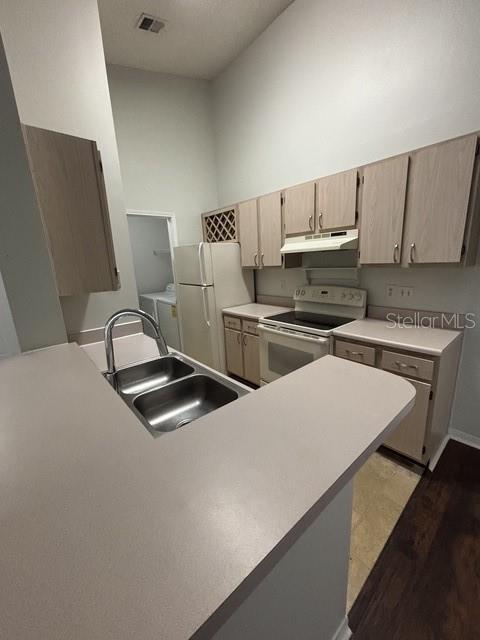 Foto del edificio - 708 Secret Harbor Ln