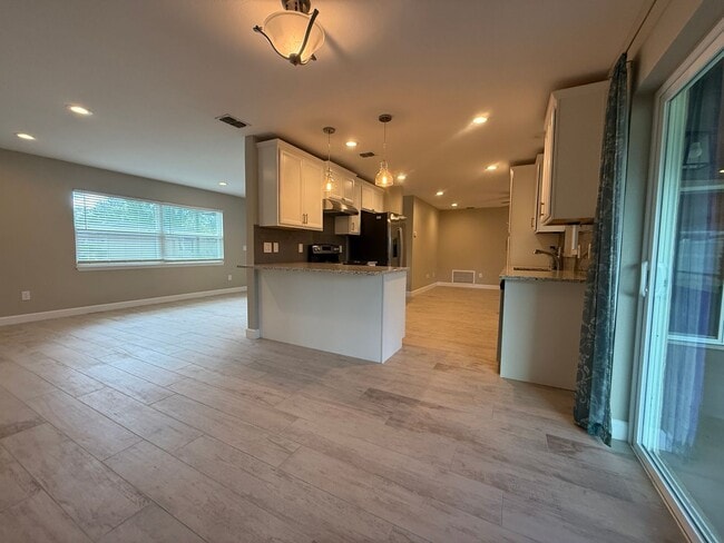 Building Photo - 2919 Autumnwood Trail