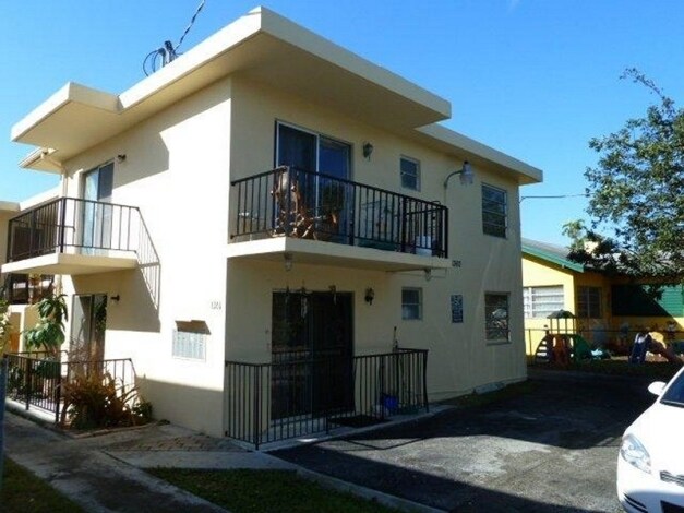Building Photo - 1360 SW 3rd St