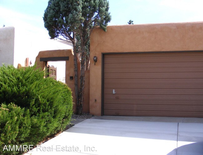 Building Photo - 2 br, 2 bath House - 9936 Osuna Rd NE