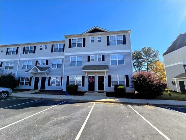 Building Photo - 220 Campus Dr