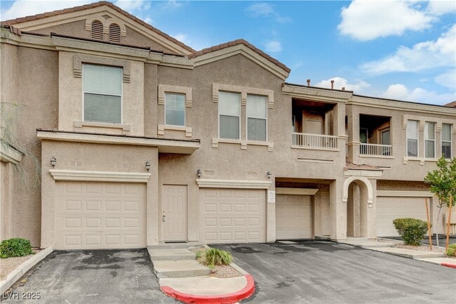 Building Photo - 10550 W Alexander Rd