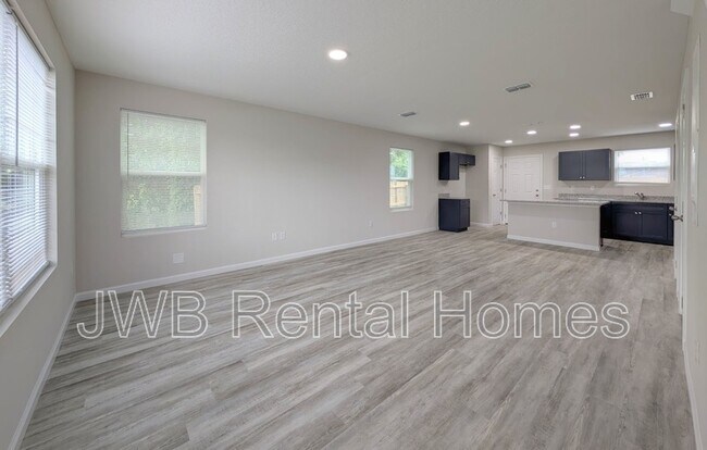 Foto del edificio - 2118 Forest St