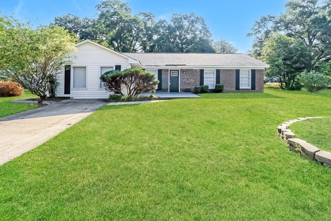 Building Photo - 207 Osmond Dr