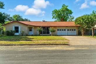 Building Photo - 6230 War Lodge Ln