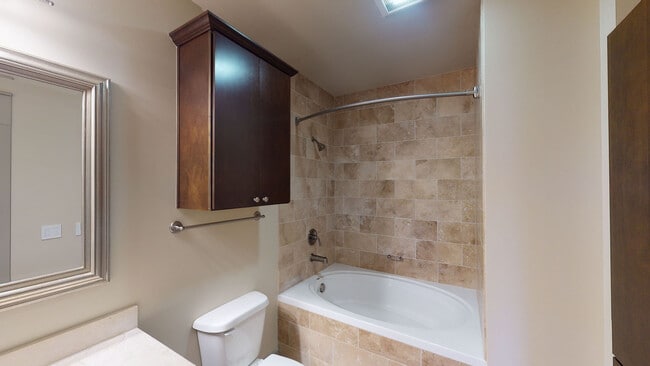 Interior Photo - Ashton Bellevue