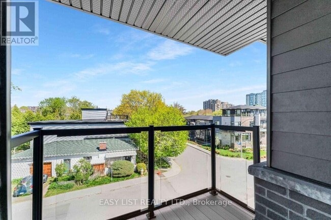 Building Photo - 152 Springhurst Ave