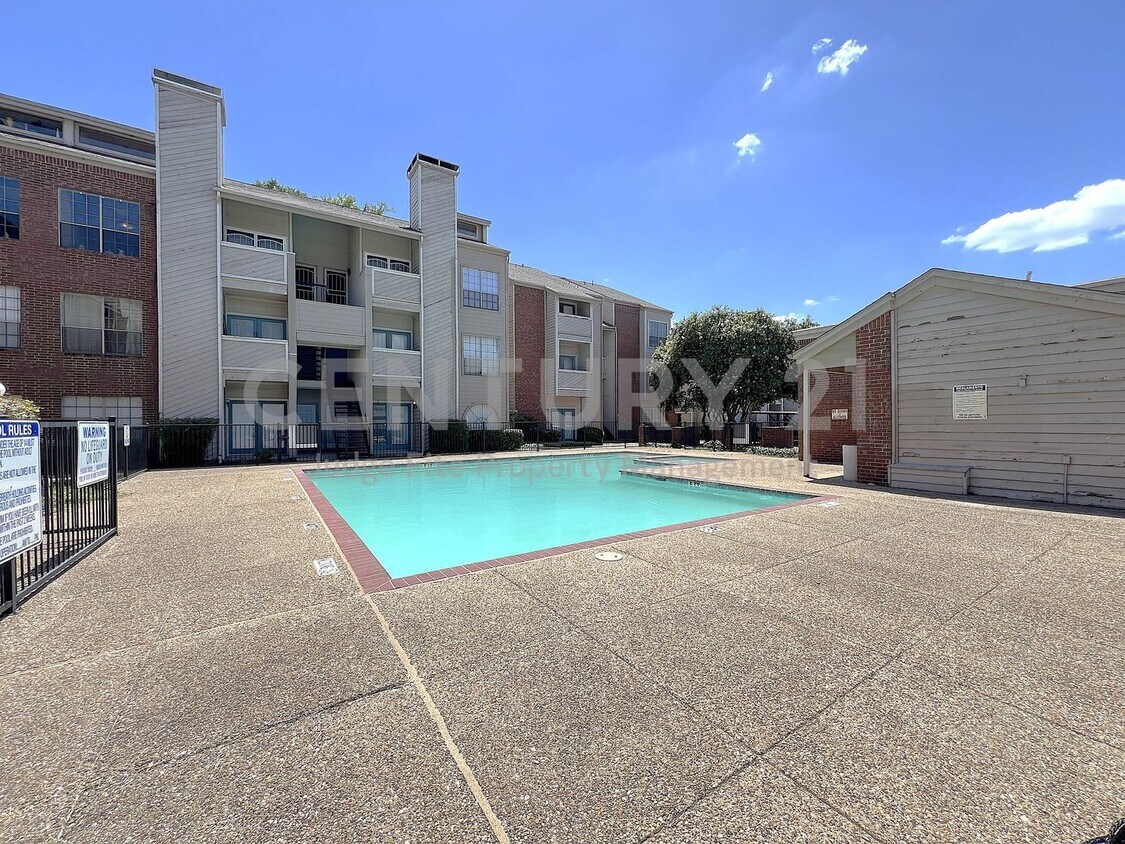 Primary Photo - Ground-Level 1/1 Open Condo in Dallas!