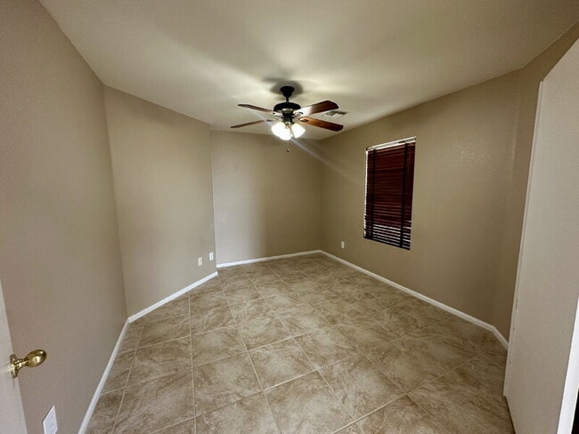 Building Photo - 41841 W Sunland Dr