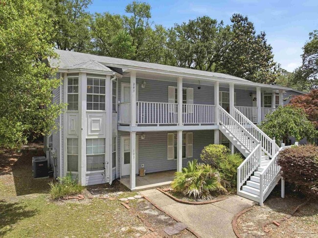 Building Photo - 2813 Langley Ave