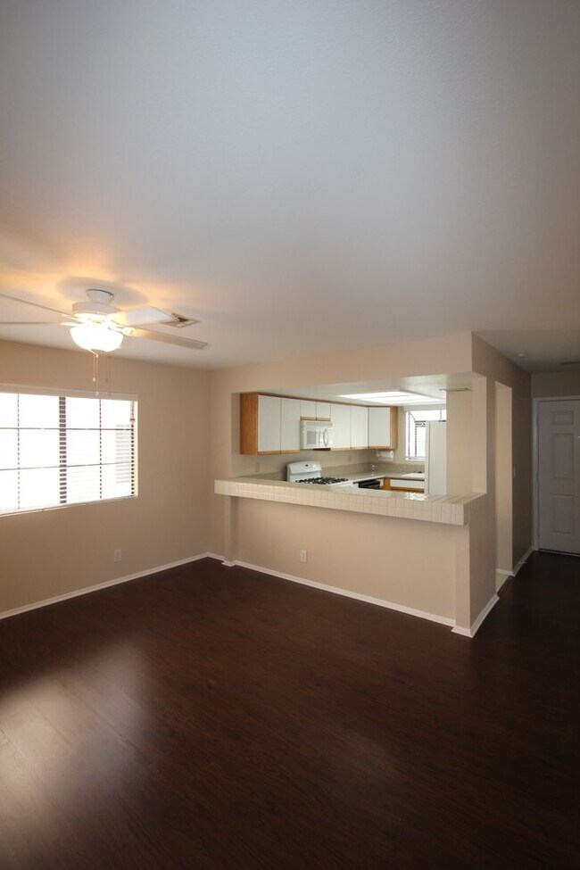 Foto del edificio - Lovely 2 Bed 2 Bath Downstairs Condo in Gr...