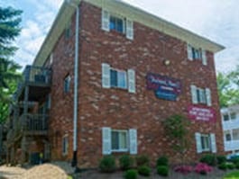 Primary Photo - Beechwood Manor II Apartments