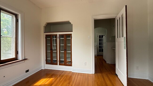 Building Photo - 8368 Big Bend Blvd