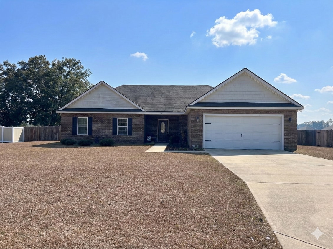 Building Photo - 155 White Oak Dr NE