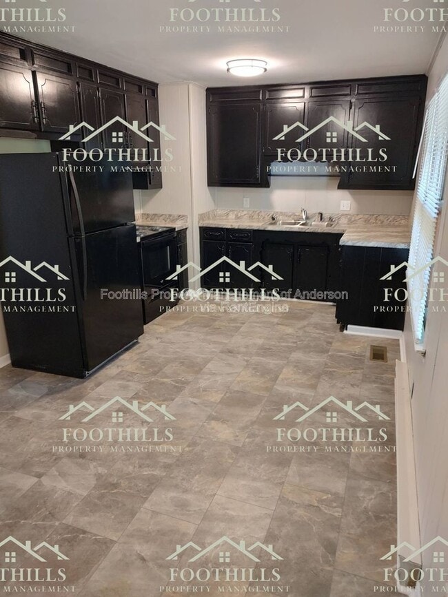 Building Photo - 223 Mulberry Ave