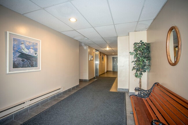 Building Photo - Sun Ray Manor Apartments