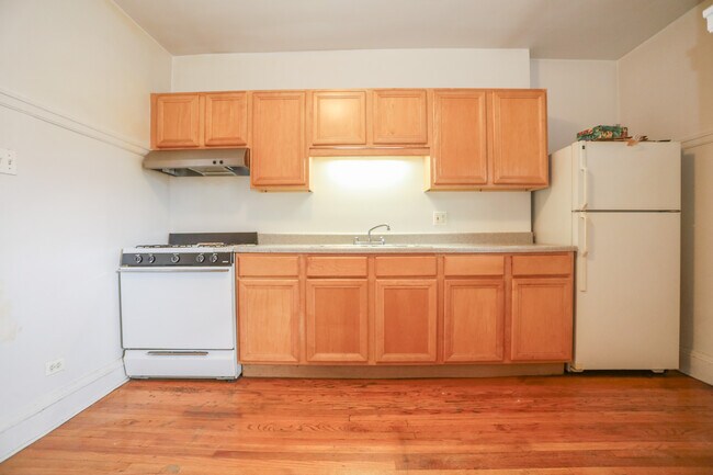 Foto del edificio - 2402 W Lunt Ave