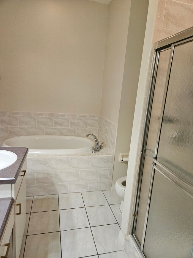 Building Photo - 7427 Wimpole Dr