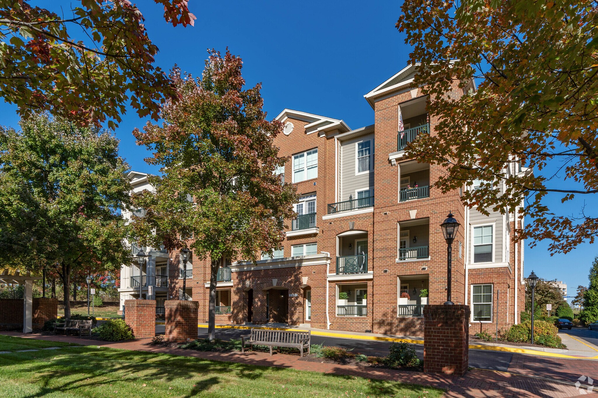 Saintbury Plaza Condominium