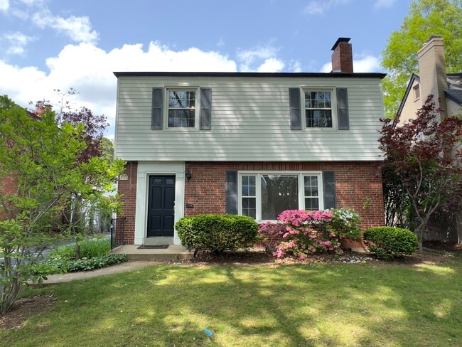 Building Photo - 8115 Westmoreland Ave