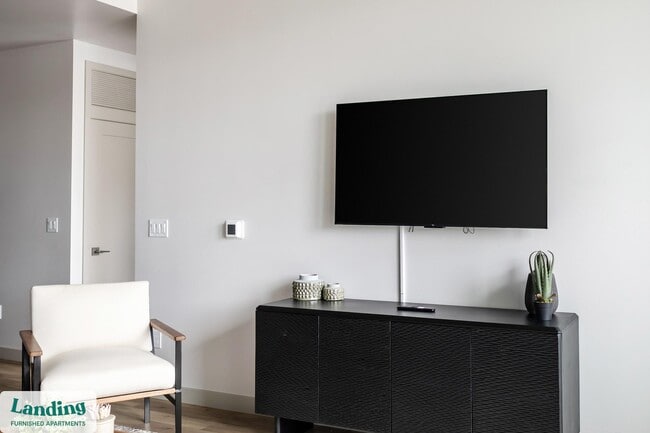 Building Photo - 151 S State St