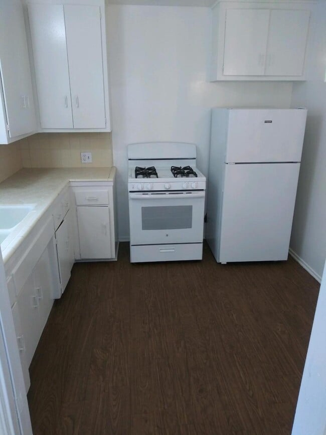 Foto del edificio - 4323 Ventura Canyon Ave