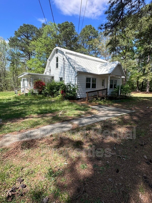 Foto del edificio - 13389 Mountain Rd