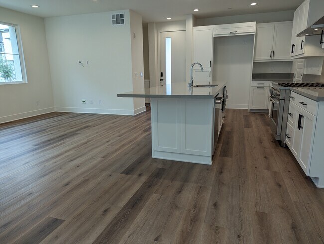 KitchenAndFamilyRoom - 10601 Saber Ct
