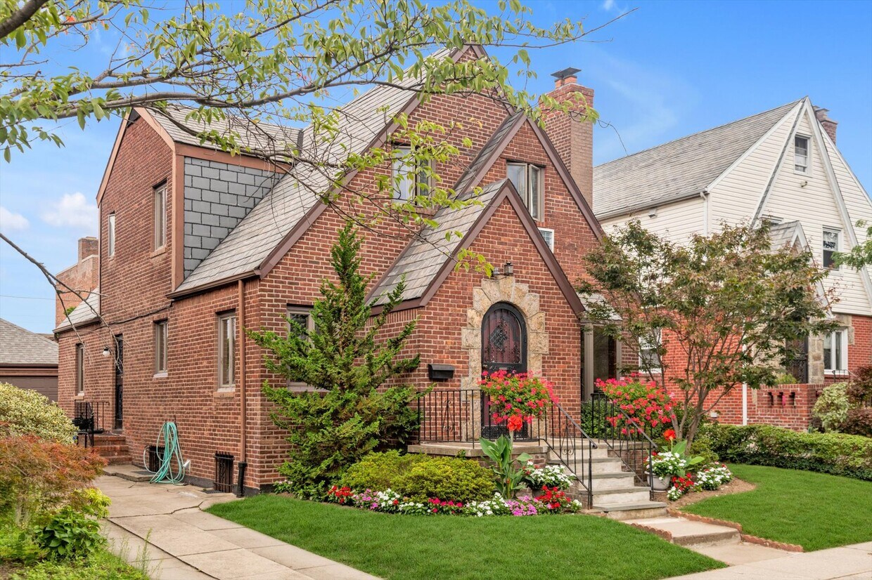 Foto principal - 6430 Fitchett St
