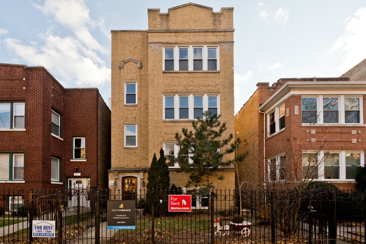 Primary Photo - 1751 W North Shore Ave