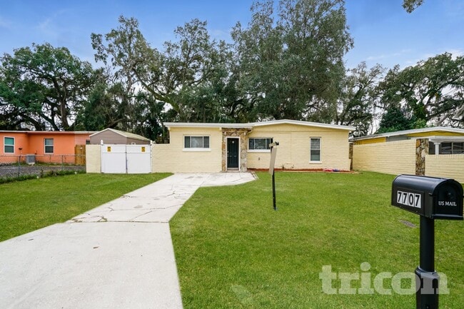 Building Photo - 7707 Silver Oak Ln