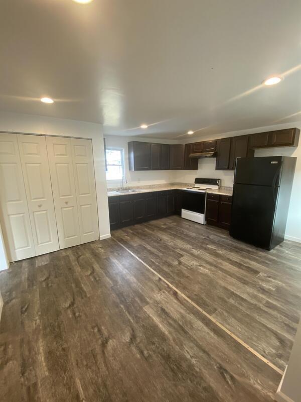 Building Photo - 4021 Falls Rd