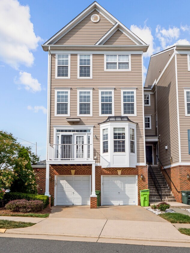 Foto principal - 2498 Curie Ct