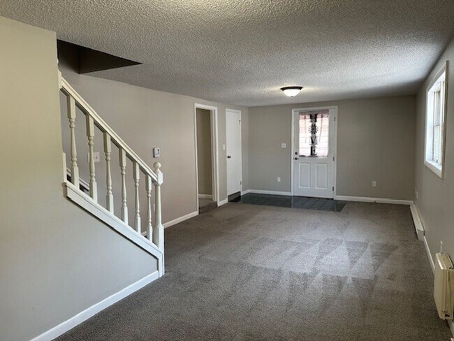 Foto del edificio - 312 S Market St