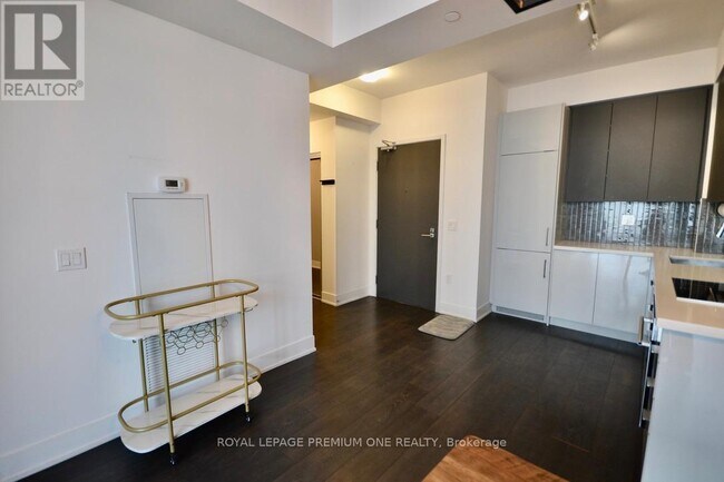 Photo du bâtiment - 2916 Hwy 7