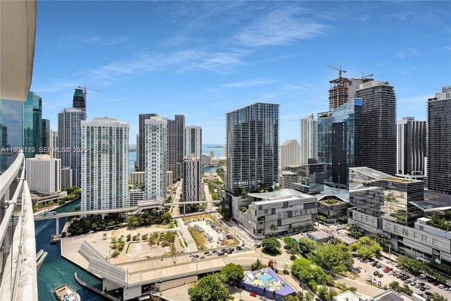 Foto del edificio - 92 SW 3rd St